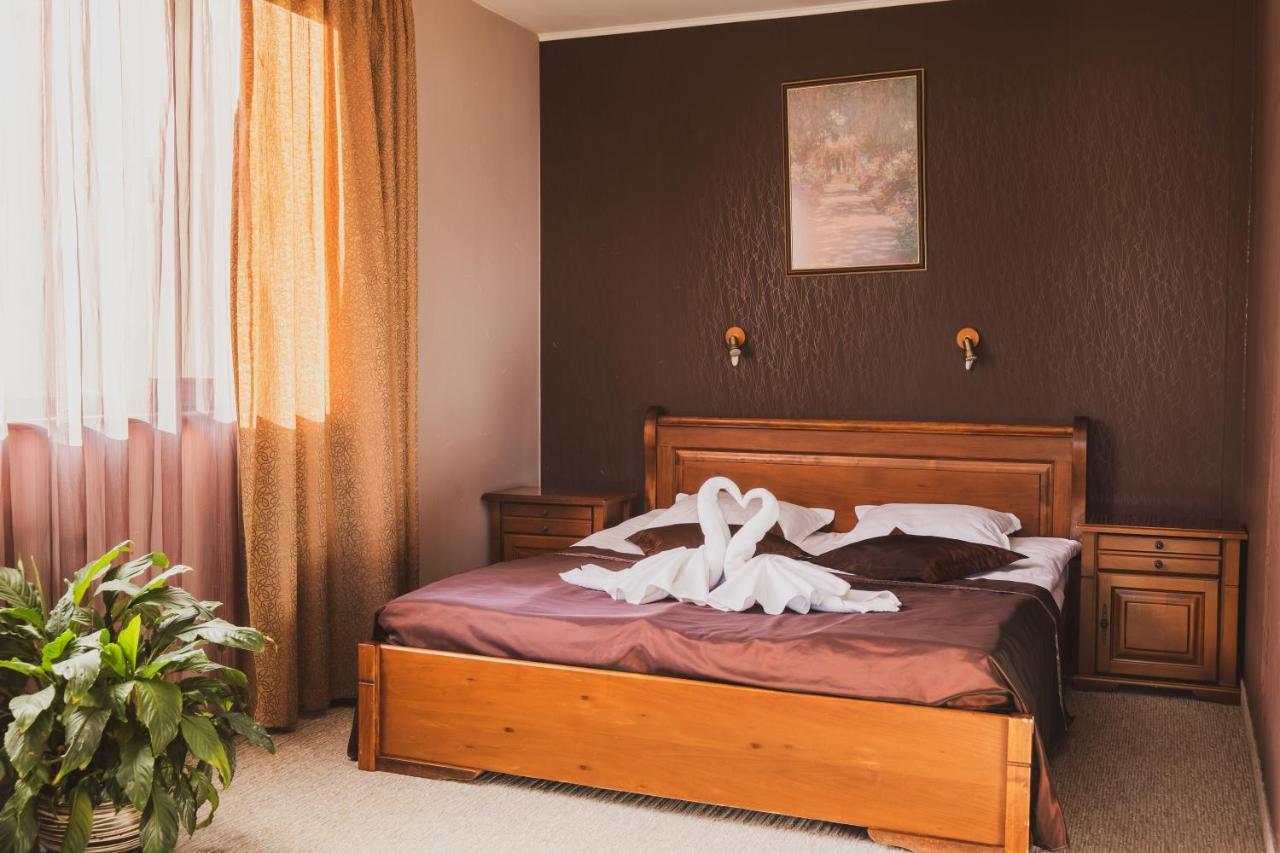 Хотел Том И Нези Класик Velingrad Extérieur photo