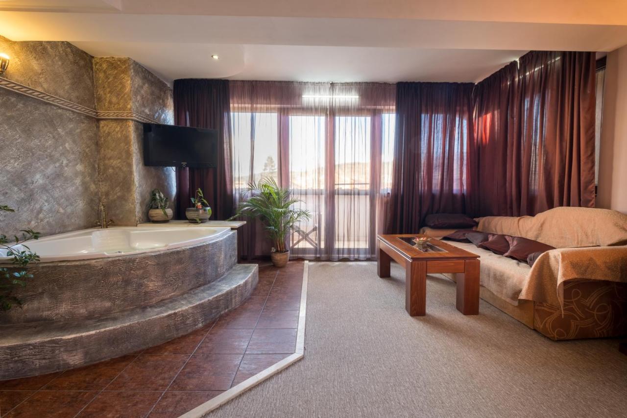Хотел Том И Нези Класик Velingrad Extérieur photo